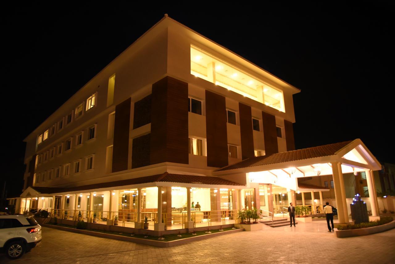 Hotel Aadrika Chikmagalur Exterior photo